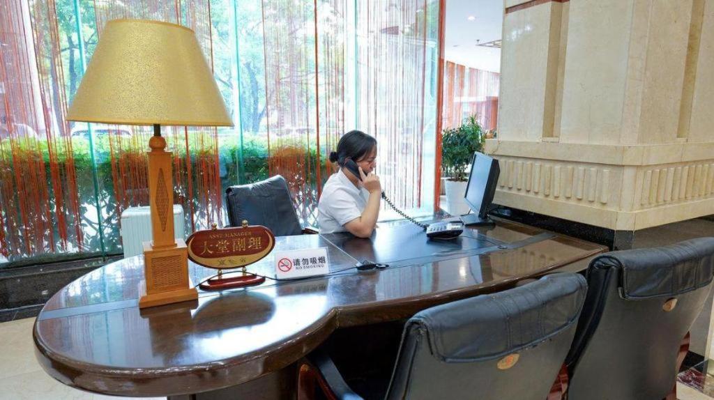 Golden Spring Hotel Lijiang Lijiang  Esterno foto