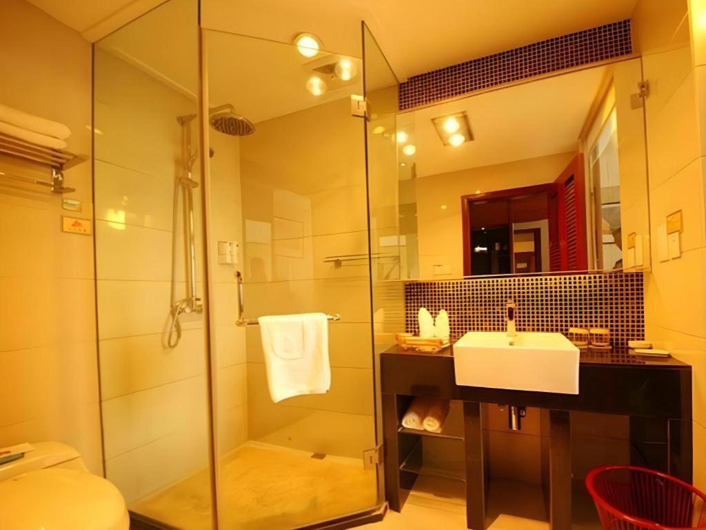 Golden Spring Hotel Lijiang Lijiang  Esterno foto