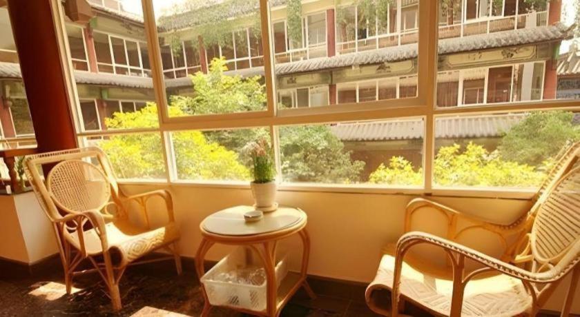 Golden Spring Hotel Lijiang Lijiang  Esterno foto