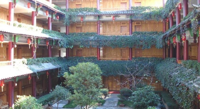 Golden Spring Hotel Lijiang Lijiang  Esterno foto