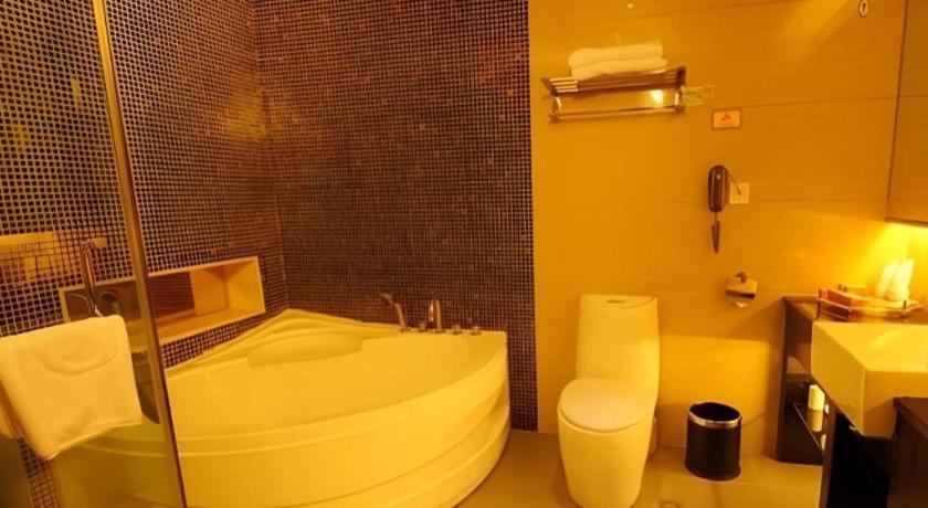 Golden Spring Hotel Lijiang Lijiang  Esterno foto